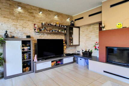 Haus Duisburg Hochemmerich - 8 Zimmer, 160 m&sup2;, 498.000&euro; | Angebot:26188390