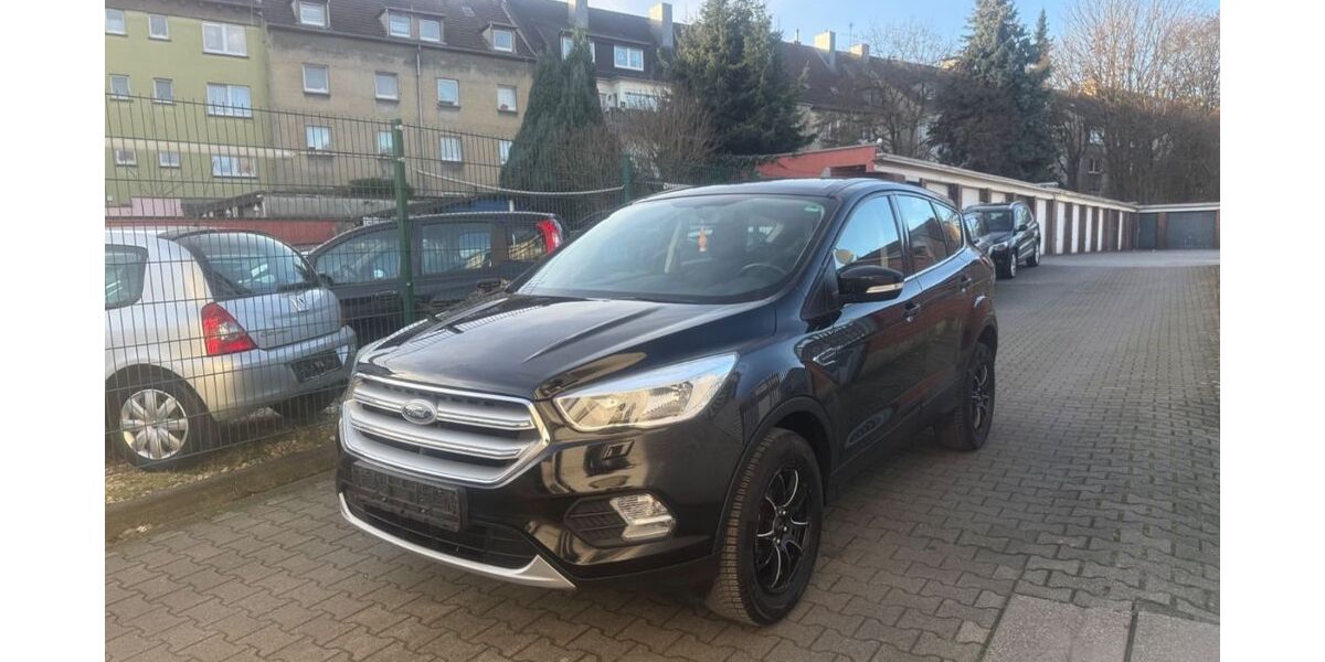 Ford Kuga 145.000 km 7.990 &euro; Essen 45143