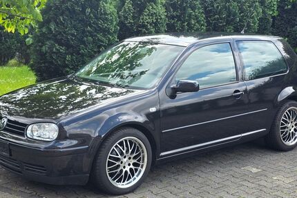 VW Golf 181.000 km 3.500 &euro; Essen 45329