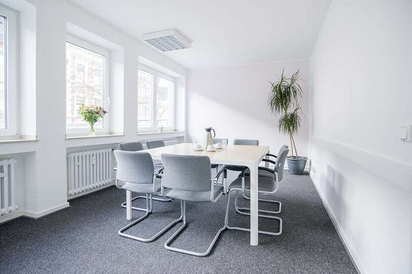 Büro in Düsseldorf 299 € 27 m²