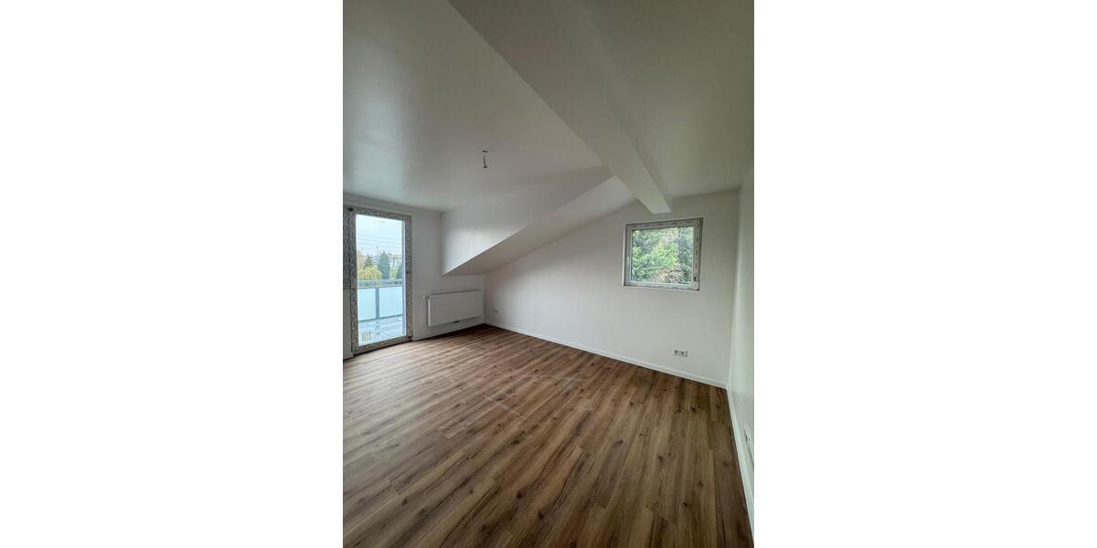 Etagenwohnung Bottrop Ebel - 3 Zimmer, 73 m&sup2;, 900&euro; | Angebot:25061923