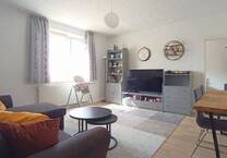 Krefeld-Cracau, Viktoriastraße 40 - Tolle, moderne und helle 3-Zimmer-Wohnung ( max 4 Personen ) ab August zu mieten !!