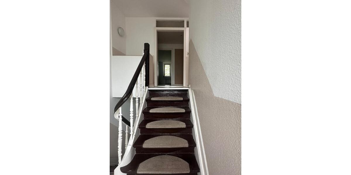 Dachgeschoßwohnung Duisburg Essenberg - 3 Zimmer, 82 m&sup2;, 500&euro; | Angebot:26428316