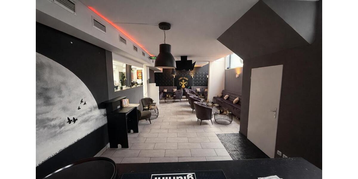 Top-Lage Hattingen: 194 m² Ladenlokal mit Wintergarten – ideal für Gastronomie & Handel zimmer