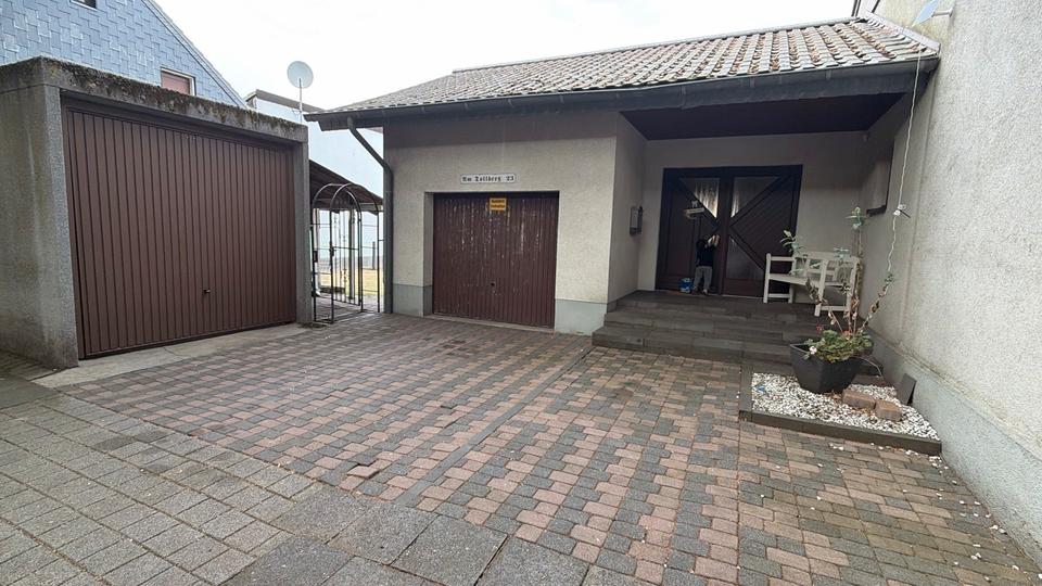 Doppelhaushälfte Duisburg Angerhausen - 5 Zimmer, 180 m&sup2;, 550.000&euro; | Angebot:27097088