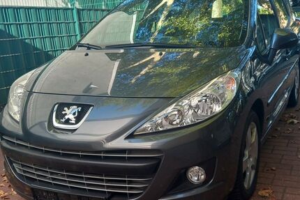Peugeot 207 49.468 km 5.700 &euro; Gelsenkirchen 45888