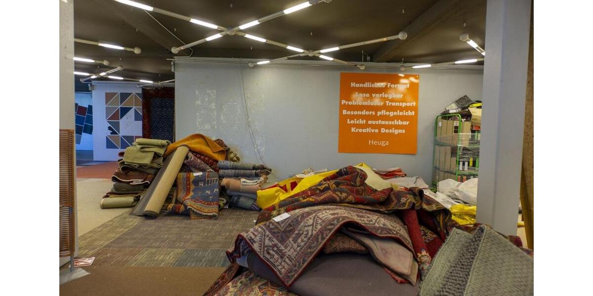 Gewerbeimmobilie, nutzbar als Ladenlokal, Ausstellungsfläche, Praxis zimmer