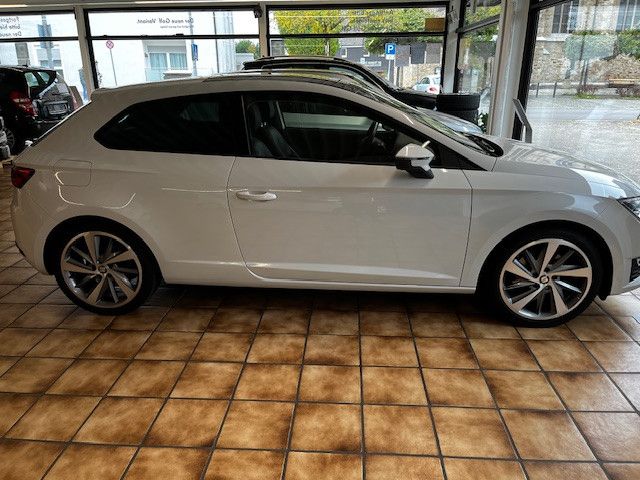 Seat Leon 84.000 km 11.200 € Hattingen 45529