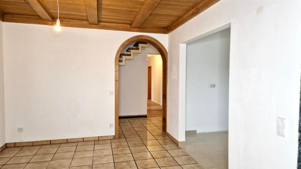 Doppelhaushälfte Bottrop Ebel - 8 Zimmer, 188 m&sup2;, 1.800&euro; | Angebot:24770658