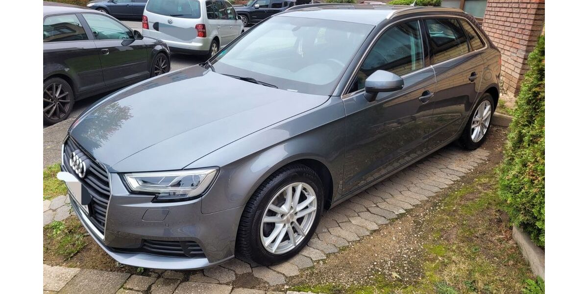 Audi A3 141.000 km 13.300 &euro; Neukirchen-Vluyn 47506