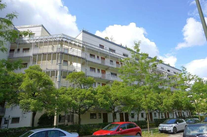 Wohnung zum Kaufen in München 380.000 € 56.7 m²