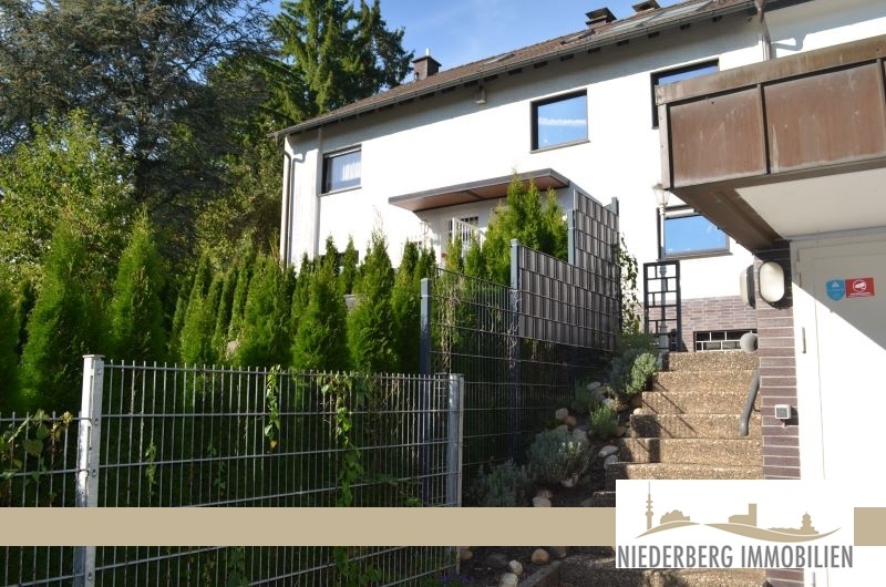 Haus sucht glückliche Familie - Reiheneckhaus mit großem Garten in ruhiger Lage!