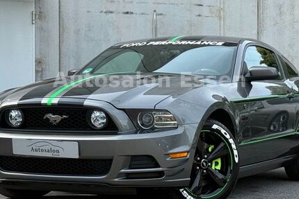 Ford Mustang 84.251 km 25.490 &euro; Essen 45141