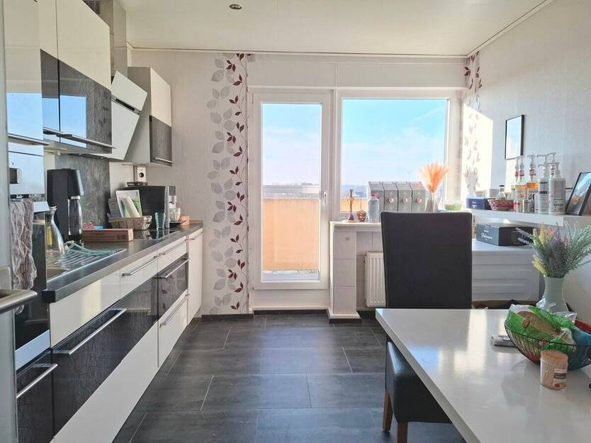 Über den Dächern von Marl-Sinsen! Vermietete Wohnung mit 2 Balkonen und Weitblick als Kapitalanlage! 2 zimmer