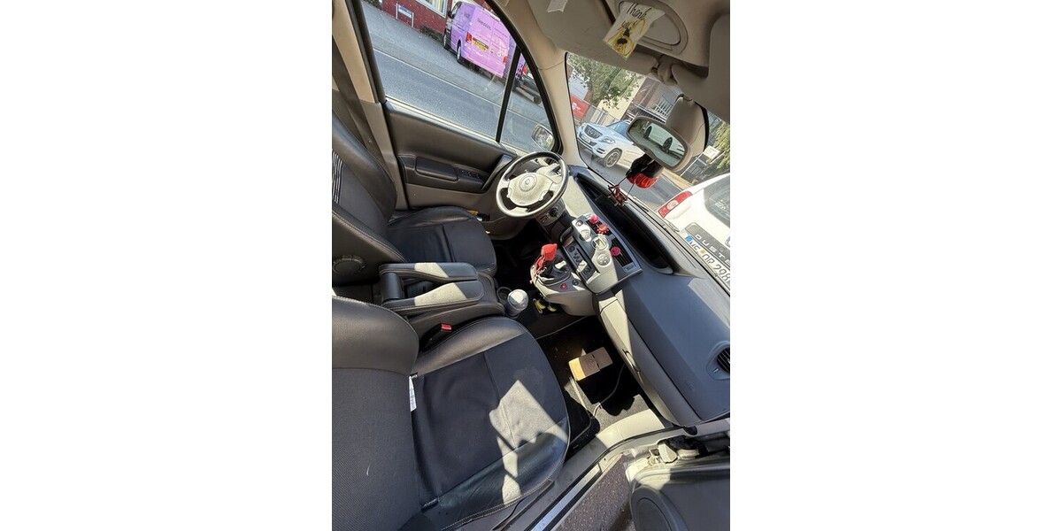 Renault Scenic 115.000 km 3.999 &euro; Heiligenhaus 42579