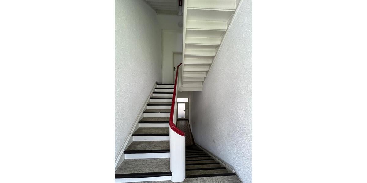 Maisonettenwohnung Essen Stadtbezirk VIII - 5 Zimmer, 140 m&sup2;, 1.190&euro; | Angebot:26329294