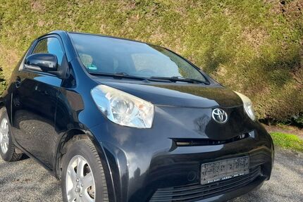 Toyota IQ 275.688 km 2.500 &euro; Rheinberg 47495