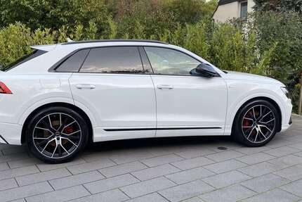 Audi Q8 94.600 km 58.900 € Oberhausen 46119