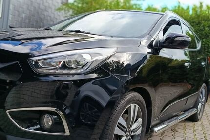 Hyundai ix35 159.289 km 11.000 € Mülheim 45476