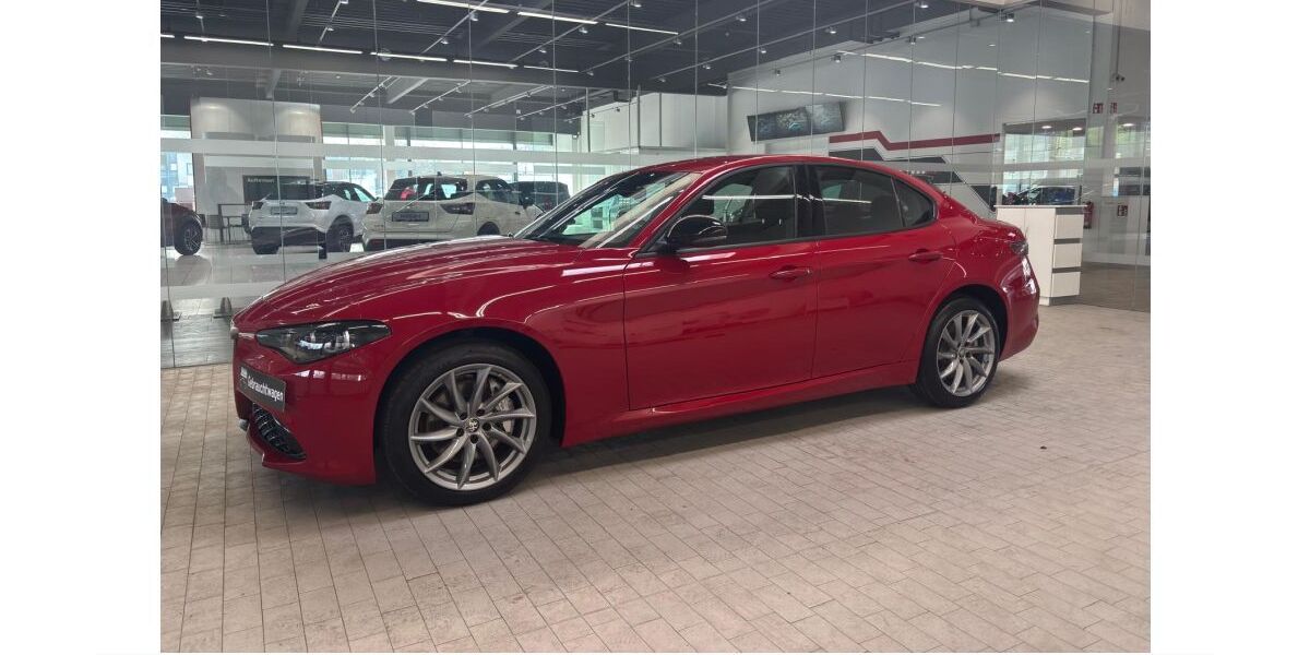Alfa Romeo Giulia 13.922 km 33.880 &euro; Oberhausen 46049