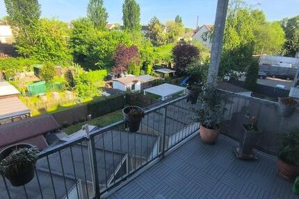 Geräumige 6-Zimmer-Wohnung mit Kaminofen und eigenem Garten