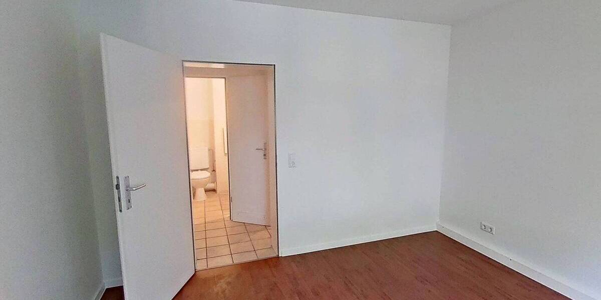 Etagenwohnung Duisburg Neumühl - 3 Zimmer, 81 m&sup2;, 599&euro; | Angebot:26920203