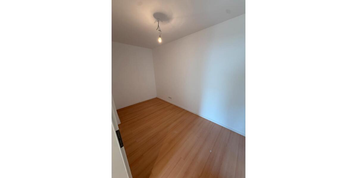 Erdgeschoßwohnung Bochum Wiemelhausen - 4 Zimmer, 125 m&sup2;, 1.680&euro; | Angebot:27596772