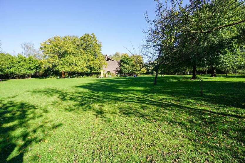 Grundstück zu verkaufen in Krefeld 185.000 € 4728 m² zimmer