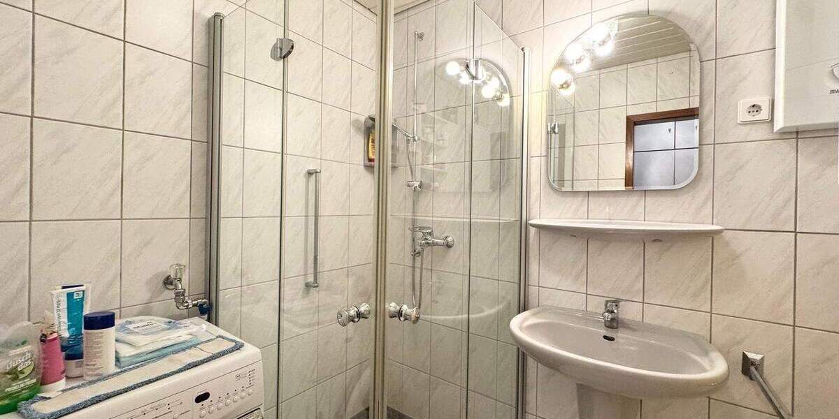 Siebziger Charme mit Potenzial und durchdachter Raumaufteilung 3 zimmer