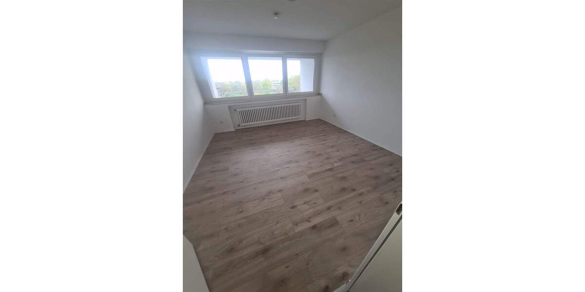 Etagenwohnung Dinslaken Innenstadt - 3 Zimmer, 81 m&sup2;, 630&euro; | Angebot:24884916