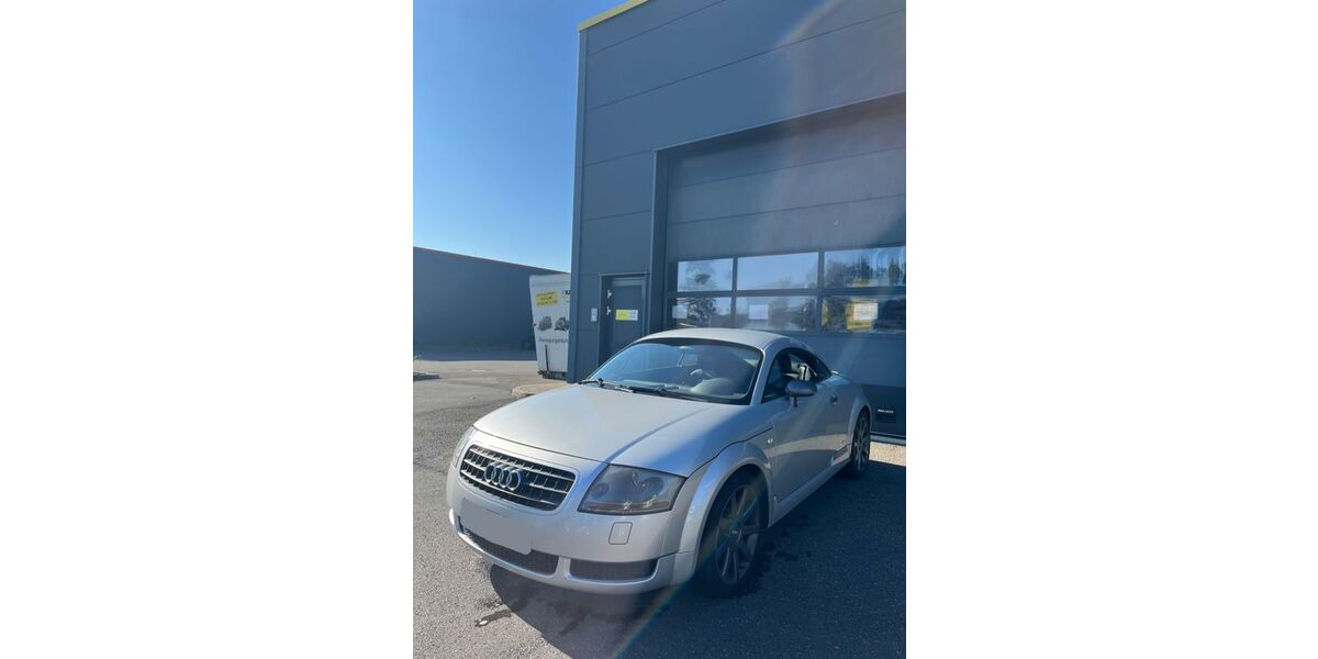 Audi TT 215.000 km 7.250 &euro; Castrop-Rauxel 44575