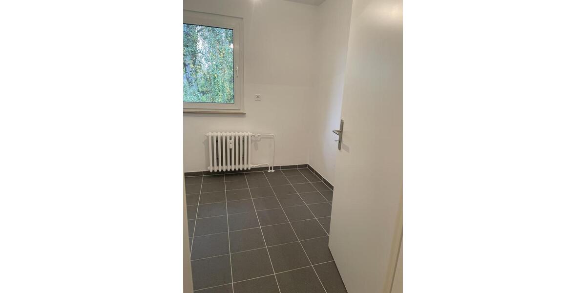 ***GERÄUMIGE 3-ZIMMER WOHNUNG MIT BALKON*** 3 zimmer