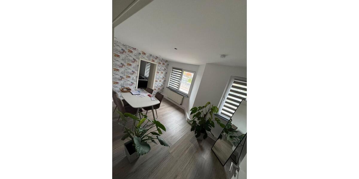 Helle 3,5 Zimmer Wohnung mit Möblierung in Zentrale Lage in Wese 3.5 zimmer