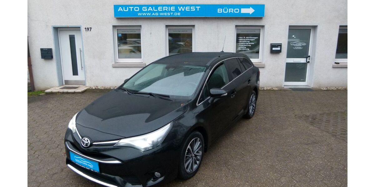 Toyota Avensis 133.445 km 10.490 &euro; Bochum 44809