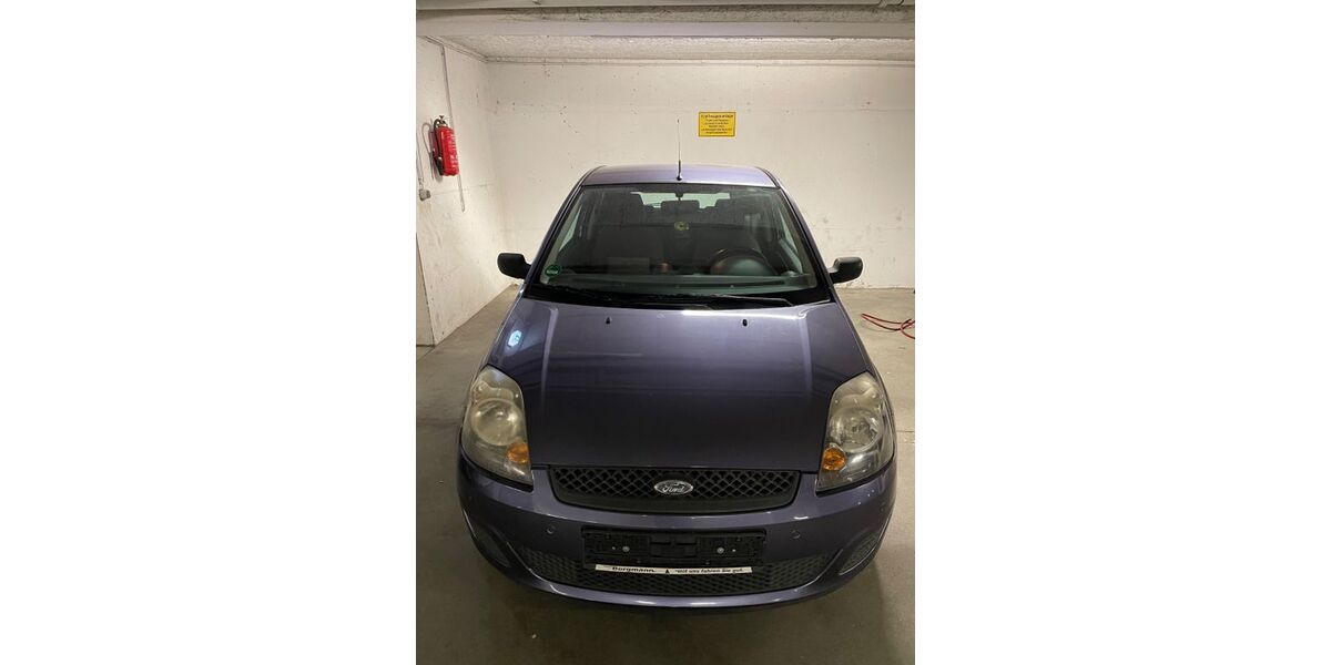 Ford Fiesta 107.000 km 2.450 &euro; Velbert 42549
