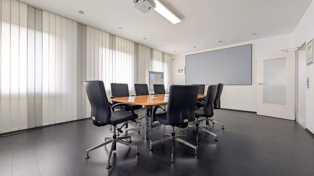 Produktionsgebäude mit Lager- und Büroflächen in bester Lage von Velbert zimmer