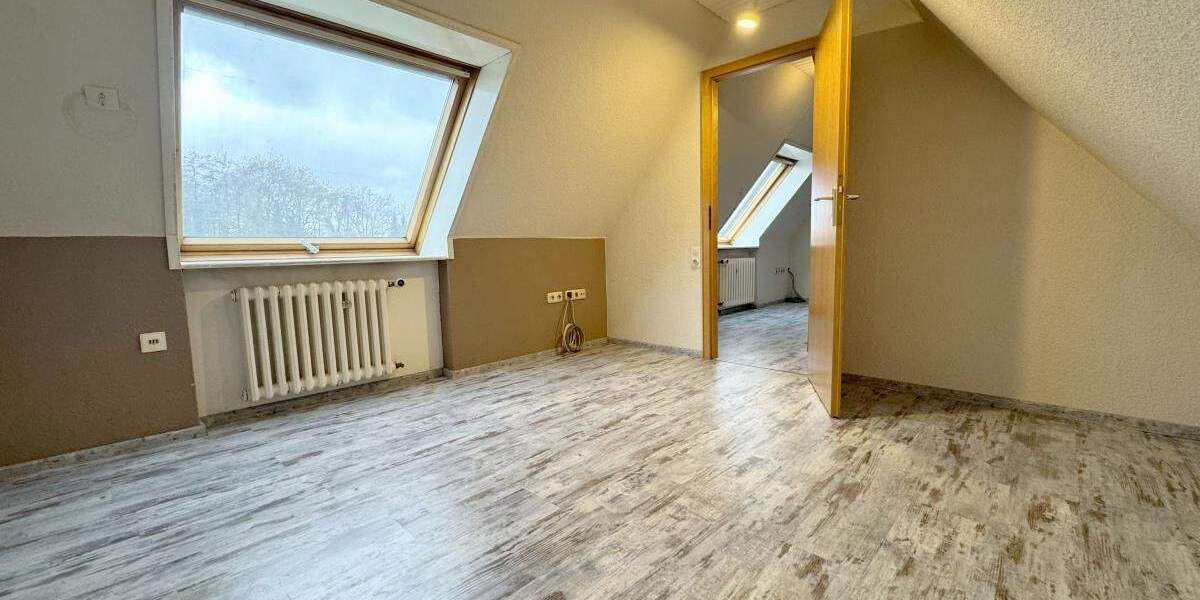Mehrfamilienhaus, Wohnhaus Oberhausen Sterkrade-Nord - 9 Zimmer, 254 m&sup2;, 759.000&euro; | Angebot:25319533