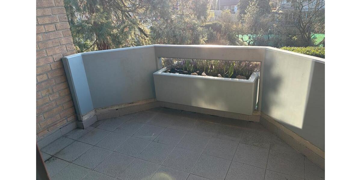 Etagenwohnung Oberhausen Schmachtendorf - 4 Zimmer, 95 m&sup2;, 1.470&euro; | Angebot:25311025