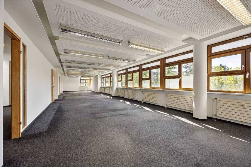 Kompakte und moderne Bürofläche mit optionalem Lager in Ratingen-West