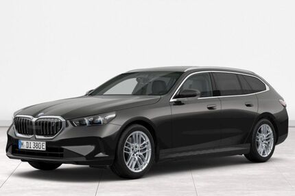 BMW i5 2.550 km 57.890 &euro; Duisburg 47119