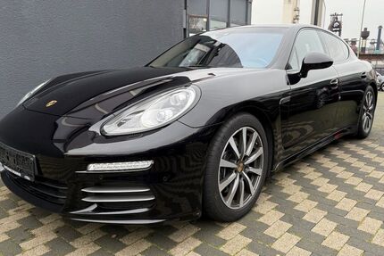 Porsche Panamera 191.000 km 25.800 &euro; Duisburg 47259