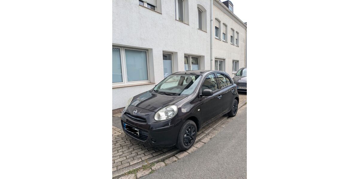 Nissan Micra 111.561 km 2.700 &euro; Duisburg 47198