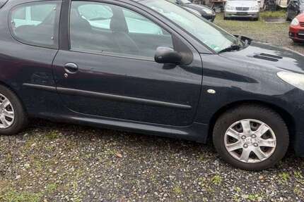 Peugeot 206 161.000 km 2.500 &euro; Essen 45326