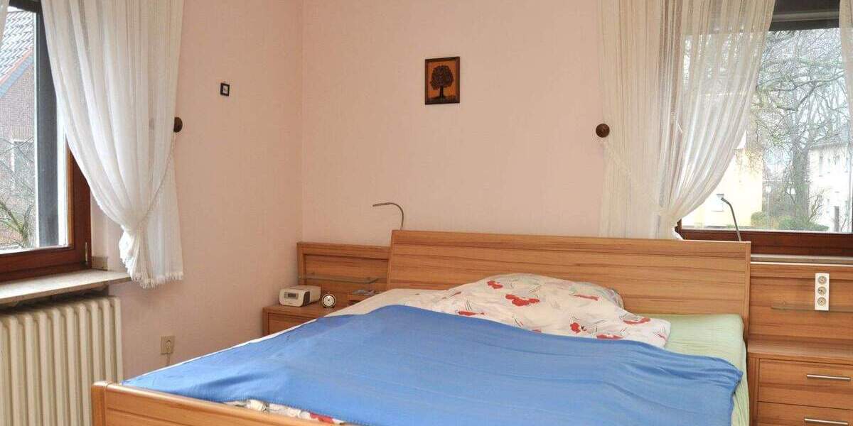 Reihenendhaus Duisburg Hochemmerich - 5 Zimmer, 87 m&sup2;, 198.000&euro; | Angebot:25744080