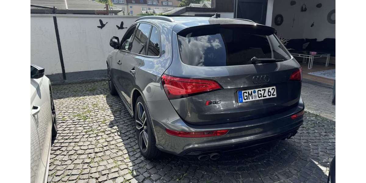 Audi SQ5 180.000 km 22.500 € Oberhausen 46117