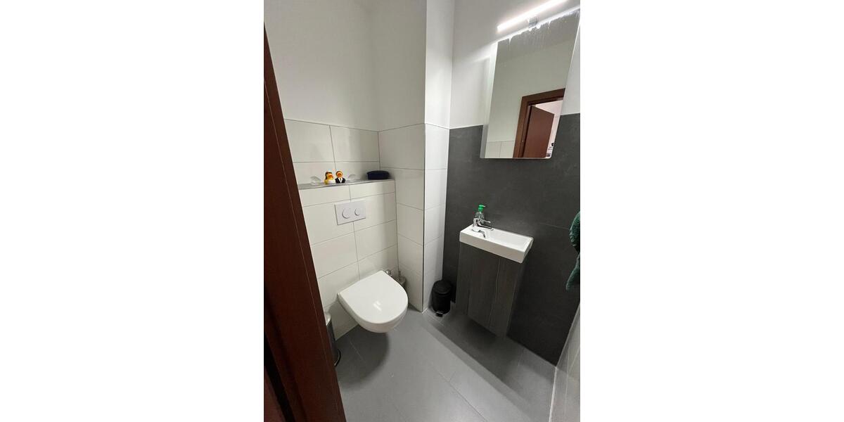 Dachgeschoßwohnung Essen Stadtbezirk IV - 2 Zimmer, 74 m&sup2;, 159.000&euro; | Angebot:25057051