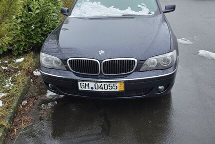 BMW 740