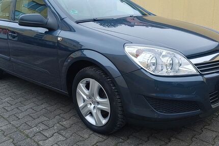 Opel Astra 119.500 km 2.999 € Essen 45326