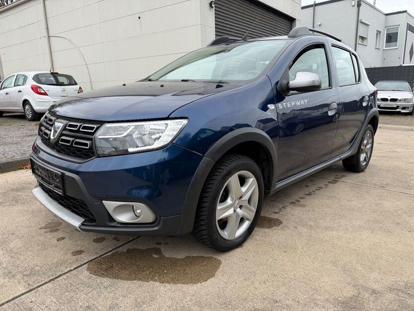 Dacia Sandero 144.000 km 6.500 € Essen 45356