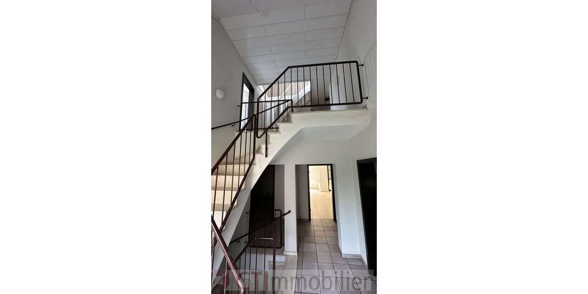 Haus zum Kaufen in Duisburg Neumühl 699.000 € 176.99 m² 6 zimmer